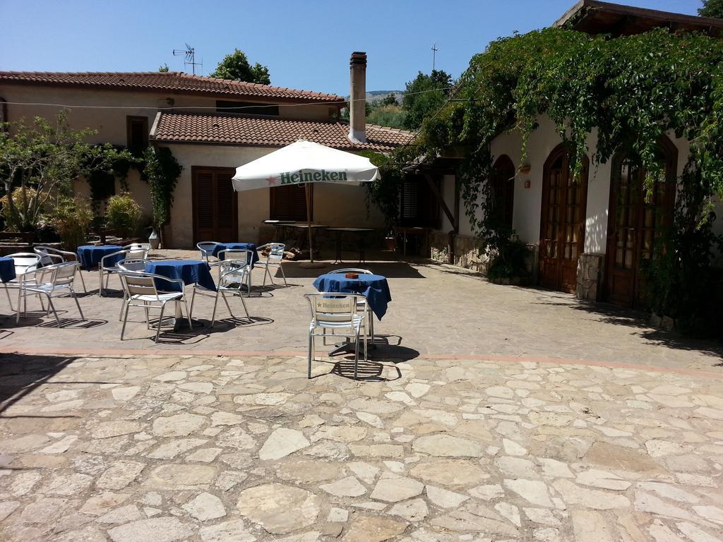 波利齐杰内罗萨Agriturismo La Sorgente Delle Madonie别墅 外观 照片